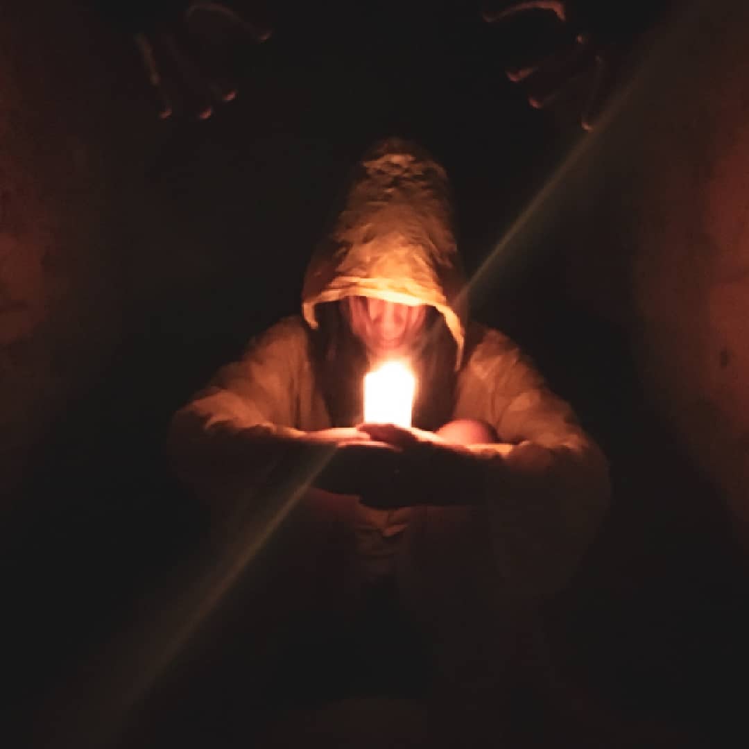 RebeldReaderPTY's tweet image. Fue tanto el hype que me dejó @auronplay con el juego #LittleNightmares que semanas después terminé convenciendo a mis amigos para una sesión de fotos🤣🤣pd: esas misma mandé para mi exámen de composición.
Espero salir bien😂💙wish me luck