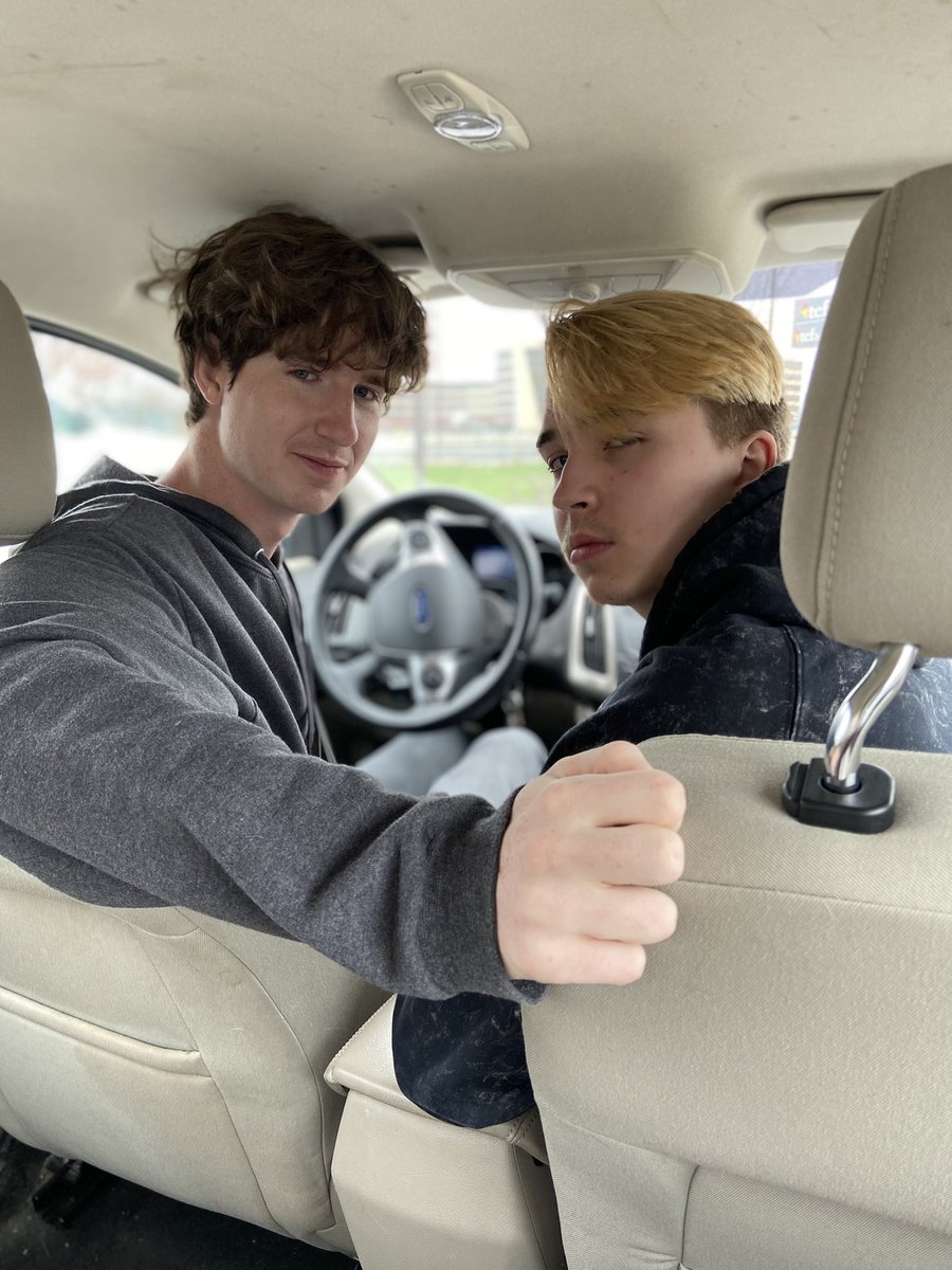 NotOmegaNova's tweet photo. POV you tell a funny joke in the backseat https://t.co/snGrzMzhbc
