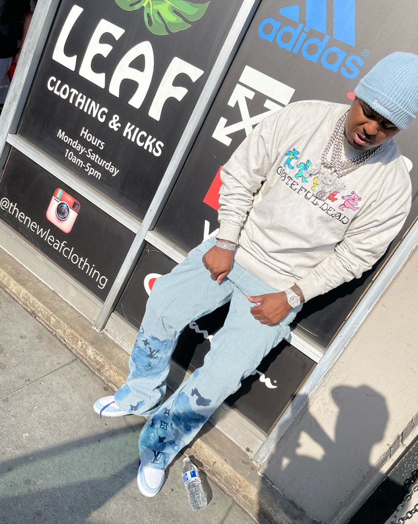 IamMRMOSELY's tweet photo. NIGGAS BETTER STOP ACTIN LIKE I DONT BE PUTTIN ON THAT SHIT BOY 🤔😎 https://t.co/olq59RMyrK