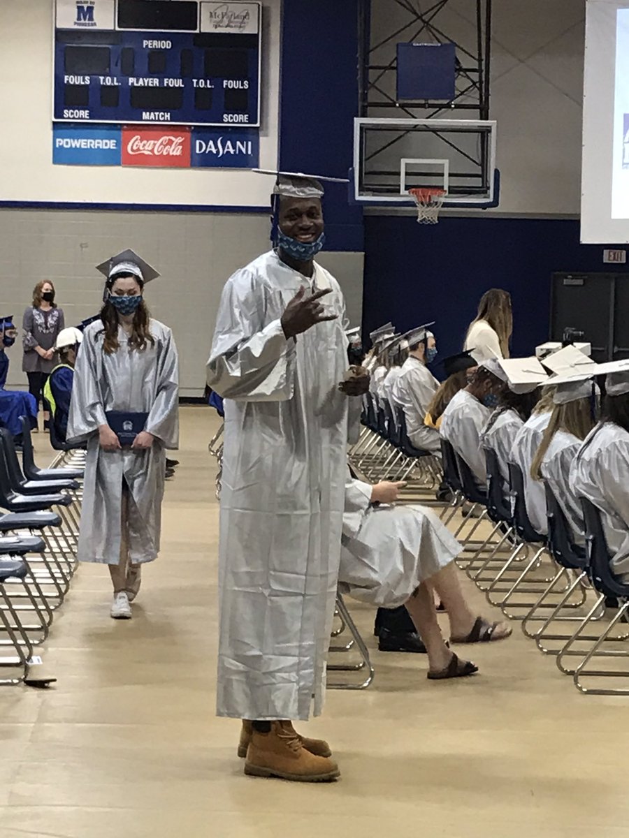 doggermcc's tweet photo. Today was a great day for @pioneersmbb as 5 of our sophomores graduated! @FavourChuk and @jakim_ricketts were named MCC’s outstanding graduates!! 🎓 @RLemovou, @Dunstan27923221, and @dylan_hushaw finish the list! Thanks guys, proud of you!
#pioneerblue https://t.co/fLdSa22mgo