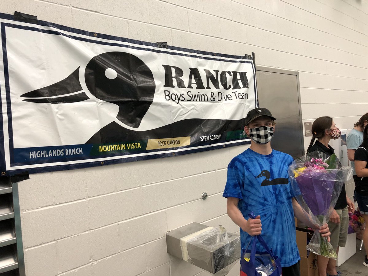 HRHSAthletic's tweet image. Congrats to our ⁦@HRboysswimdive⁩ SENIORS! ⁦@AZATHLETICS⁩ ⁦@OhioStAthletics⁩ We appreciate YOU! #ThankYou