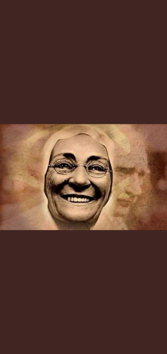 Bir "anne" dünyayı değiştirir. Tüm annelerin #AnnelerGünü kutlu olsun 🌸