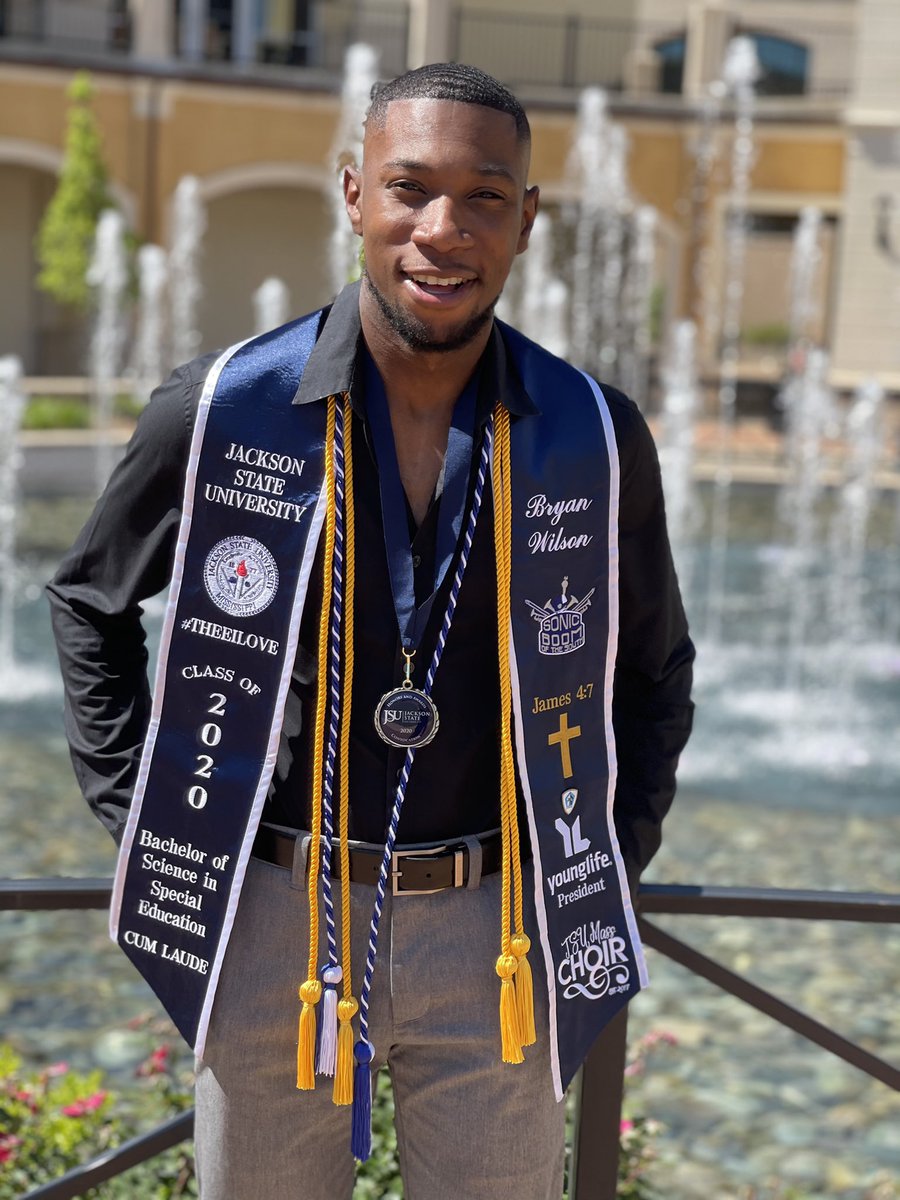 Bryanrwilson_'s tweet photo. Bachelors of Science in Special Education β
(with honors)
Masters in Counseling loading...
#jsugrad #hbcugrad #Classof2020 #blackmalegraduates https://t.co/7V5MOGpX9T