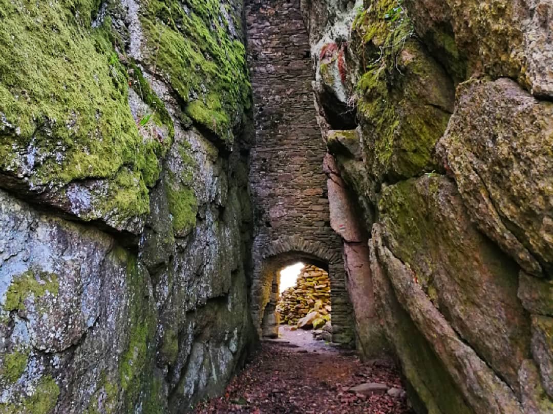 MarieMatusu's tweet photo. Vysočina skrývá spoustu úžasných míst ... Hrad Starkov u Nového Jimramova ... Nečekané a příjemné překvapení... Skrytý klenot... #vysocina #ilovevysocina #starkov #novyjimramov #fotim #vyletypocesku #photography #amateurphotography #NaturePhotography #history https://t.co/XvgJSJ0d9U