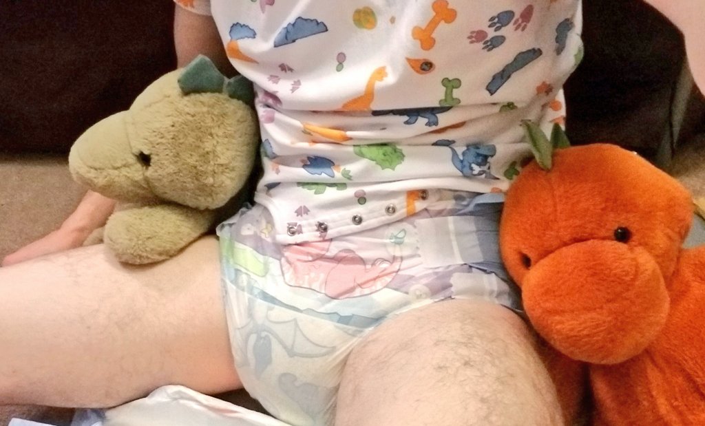 Dyno235's tweet photo. POV: Waiting for my night diaper 🙄 Goodnight Twitter 😴🌙🌚

#abdl #abdlpride #abdlboy #tykables #soggy #abuinverse #abu #dinosaur
#abdlboys #diaperboy #diaperboys #diaperlovers #adultbaby #adultbabydiaperlover https://t.co/lXE9e5IVRK