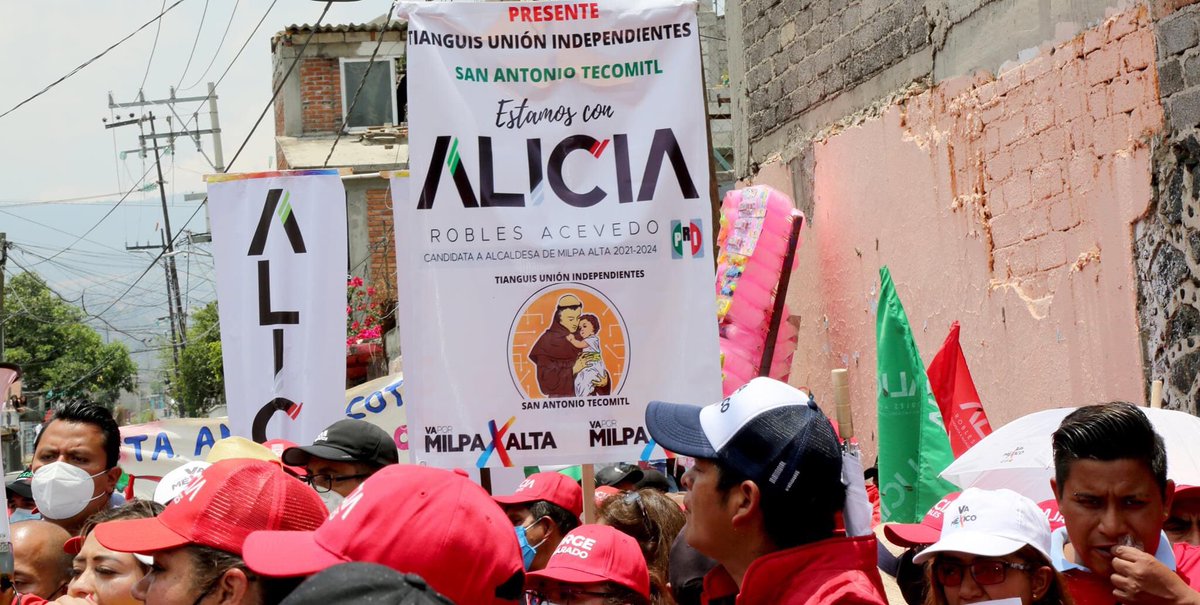 Jorge_ARobles's tweet photo. Estamos cada vez más cerca de ganar un proyecto para Milpa Alta.
El apoyo en todos los pueblos es contundente.
#VaPorMilpaAlta #VaPorTecómitl  #6Junio2021 #VamosAGanar
#AliciaRoblesAcevedo 
#ElCambioEsImparable https://t.co/NMt4XP6GgE