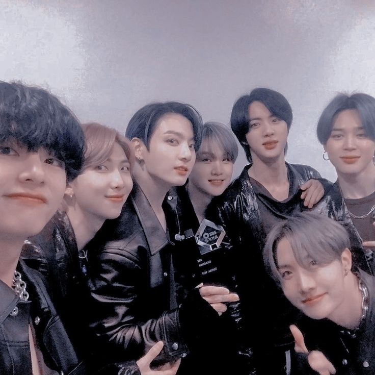 woolips_'s tweet photo. ✿ BUSCO MUTUALS !
— ¡hola! no soy nueva en tw pero me acabo de mudar de cuenta y busco moots para interactuar.  ‹3  

★Favs:
Astro, ateez y bts.

★Support:
Txt, oneus, itzy, skz, mcnd, the rose, nct, enhypen, exo, monsta x, etc

Fav para ser mutuals y rt para llegar a más !! https://t.co/e2ulrXpK7H
