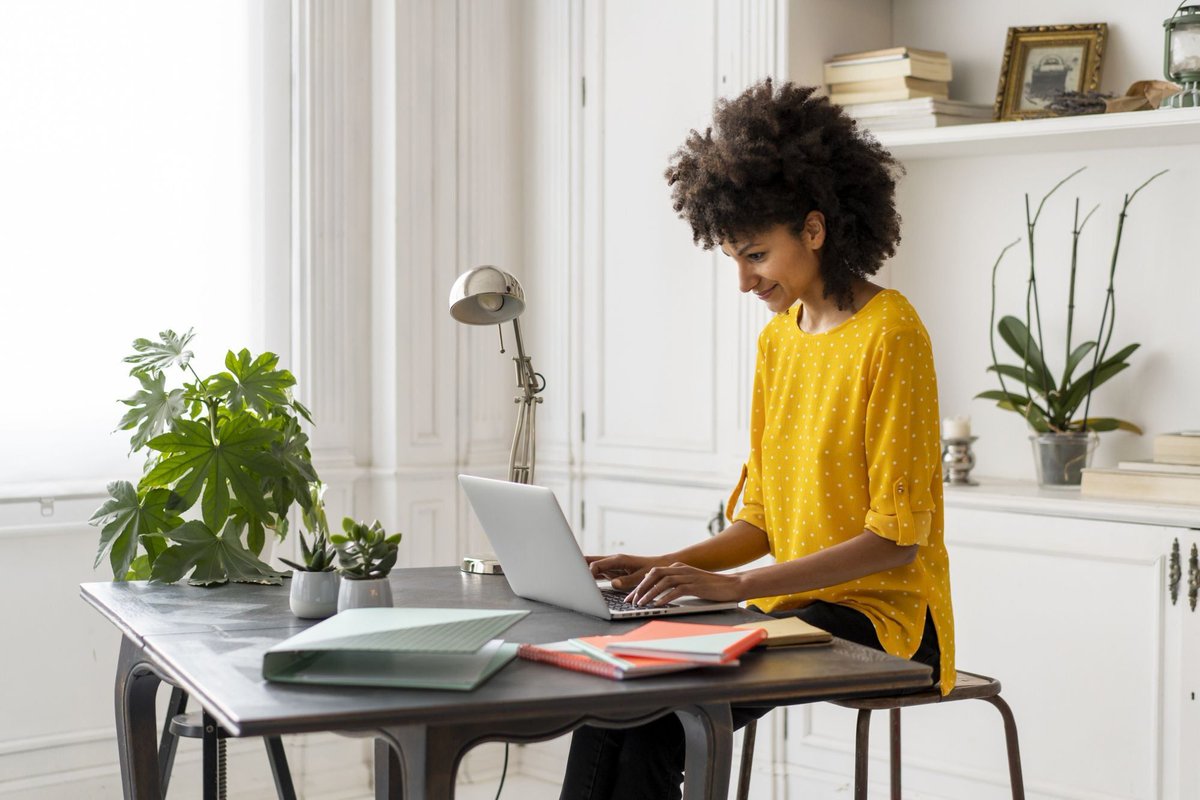 OrderYourLife's tweet image. @Entrepreneur on working from home more effectively. Transfer your commute time to intentional rest time. #remoteworking #relaxingritual #commutetime buff.ly/3ddEOkO
Far beyond getting out of your pajamas, these tips encourage wellness when you are working from home.
