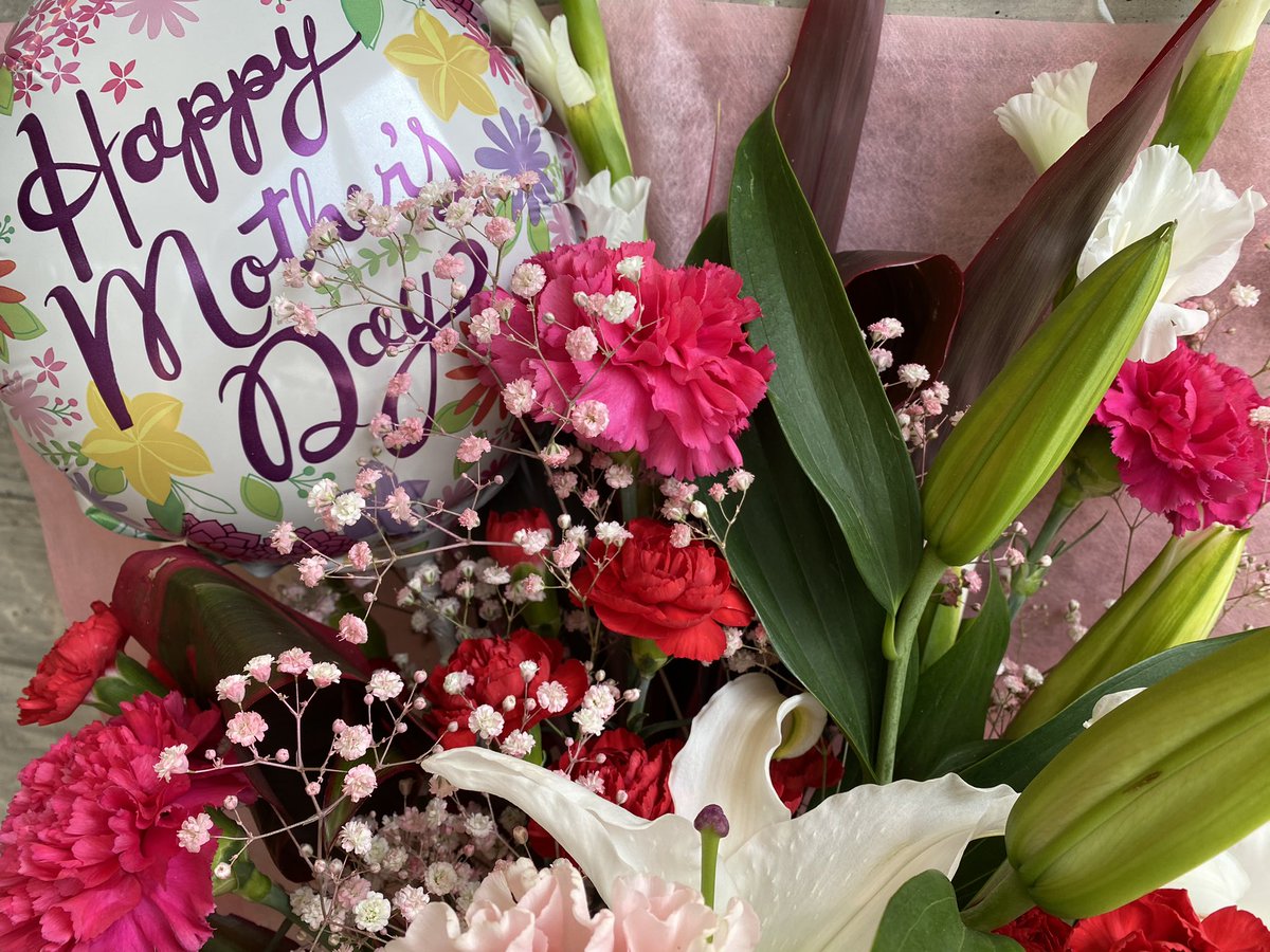 Etiqueta 貝塚市花屋 Al Twitter