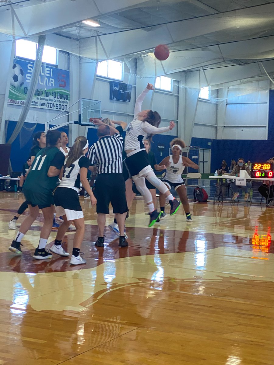 BIGGIE GOT UP🙌🏾 <a href="/azmadi_swish30/">Madi Geisler</a> 👀👀👀