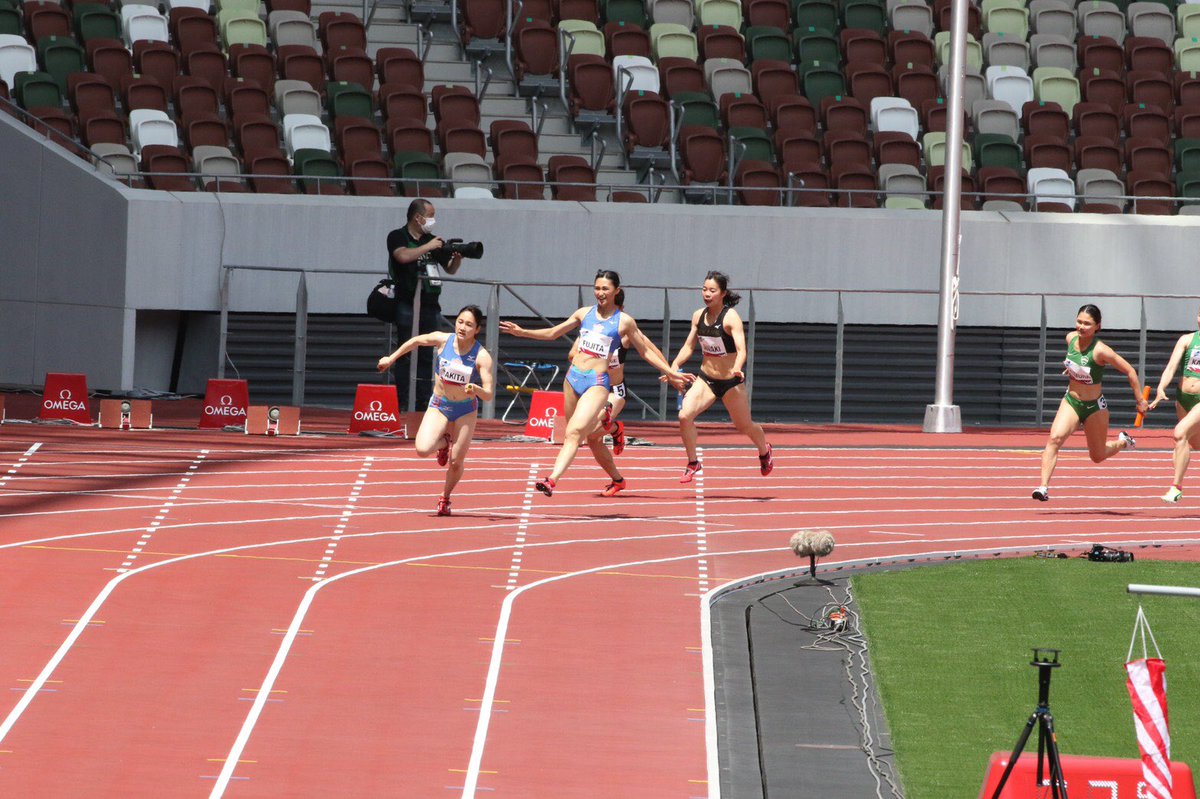 日本陸上競技連盟 Readysteadytokyo 女子4 100mr決勝 1位 日本体育大 44秒65 1 園宮璃子 2 宮武アビーダラリー 3 藤田涼子 4 滝田静海 結果速報 T Co Khjuagcuux ライブ配信中 詳しくは Tbs サイトで T Co