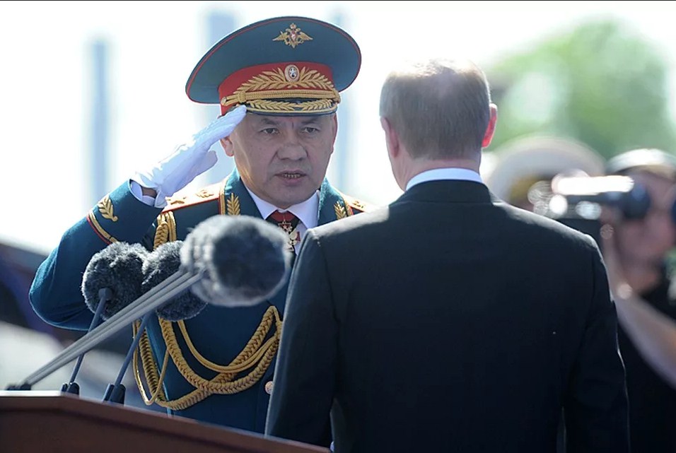 ia_panorama's tweet photo. ⚡️За успешное проведение парада Победы Президент России присвоил Сергею Шойгу звание генералиссимуса https://t.co/mwP8SxHtiP