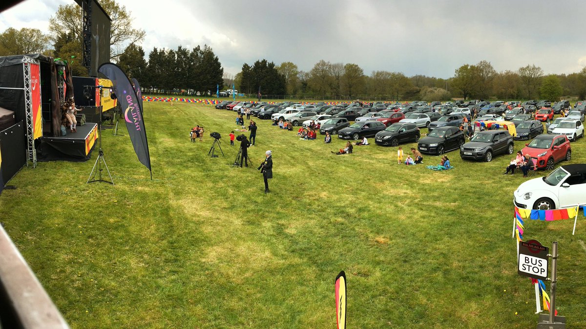 It’s time for mouse to take a stroll into The Alfresco Theatre 🐭 Today we’re at the beautiful #warleighlodgefarm in Somerset! 🌳 We’re loving these amazing costumes! 🌟

#gruffalo #live #onstage #theatre #outdoors #summerstartshere