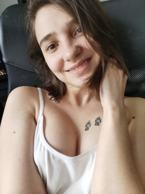 Morning 🥰 https://t.co/sqyqx48J9p<a href="/tag/sleepingbeauty"class="tags"><span>#sleepingbeauty</span></a><a href="/tag/sweetdreams"class="tags"><span>#sweetdreams</span></a><a href="/tag/browneyes"class="tags"><span>#browneyes</span></a><a href="/tag/sexi"class="tags"><span>#sexi</span></a>