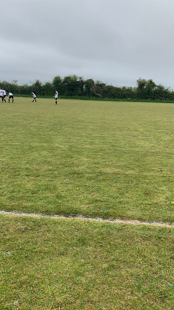 QueenChFC's tweet photo. Game out at Five bells today, Champions vs some other team 😇 https://t.co/4pwnj2SZ1Y