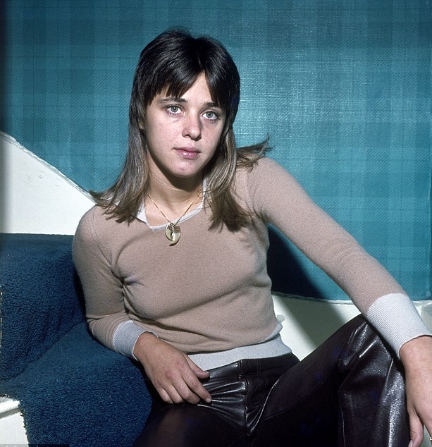 TVandFilmStars's tweet photo. American singer-songwriter Suzi Quatro. https://t.co/NQLLZGVMx7