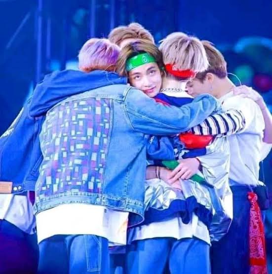 This one will always have a special spot in my heart, just look how they're engulfing Tae 