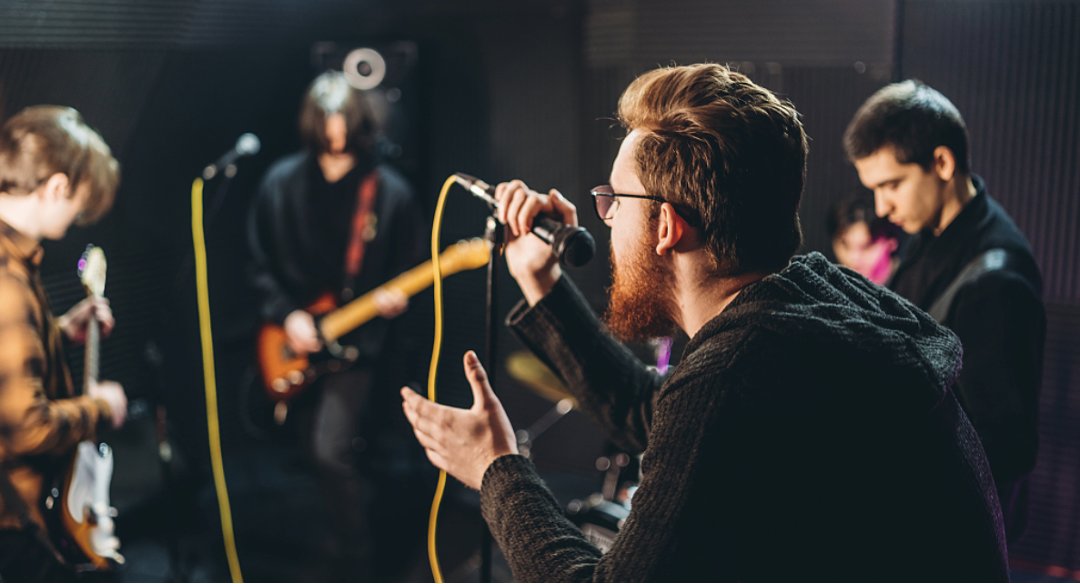 MozikMoz's tweet photo. Are you a musician, an independent composer, or just a music fan?

#Mozik is a #decentralized music #NFT platform that will revolutionize the music industry in this digital age

The growing Mozik #community enjoys music &amp; realizes value at the same time

https://t.co/eSlQHRaL0B https://t.co/1Lz3Z32Y20