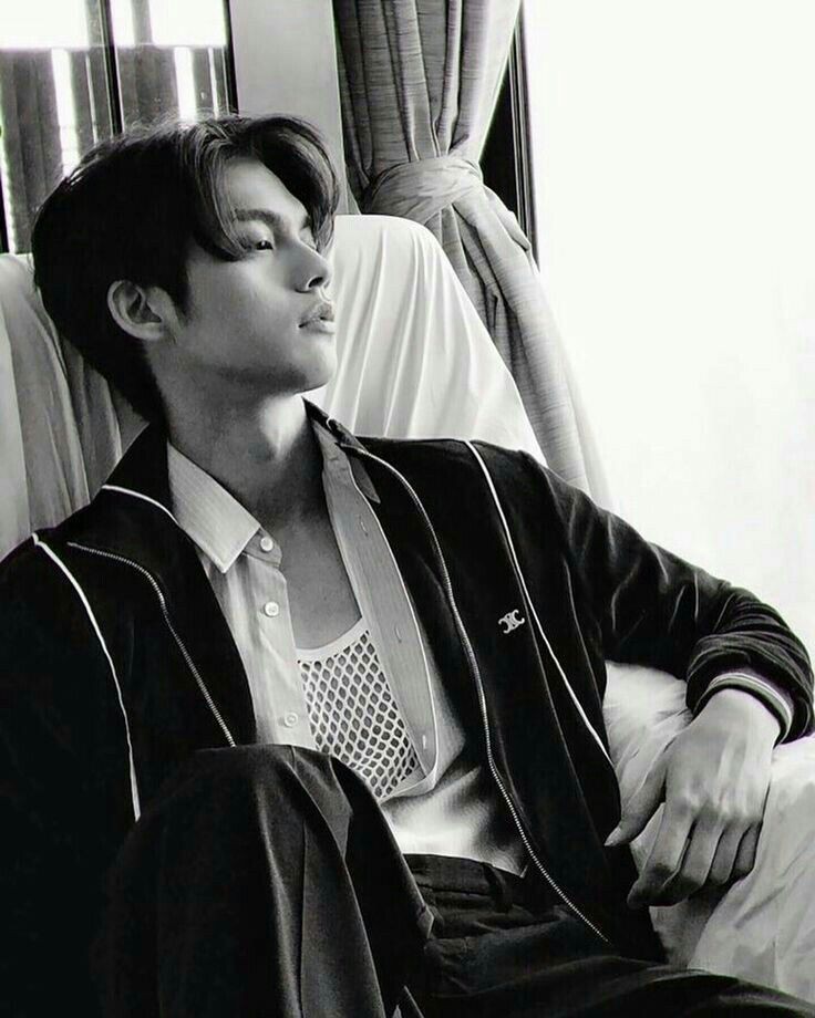 axl_rowen's tweet photo. hai 
saya bru main rp twiter,fambest?,DM sja
#roleplayerindonesia #roleplayer
#roleplayerindo https://t.co/3oYXIycdiY