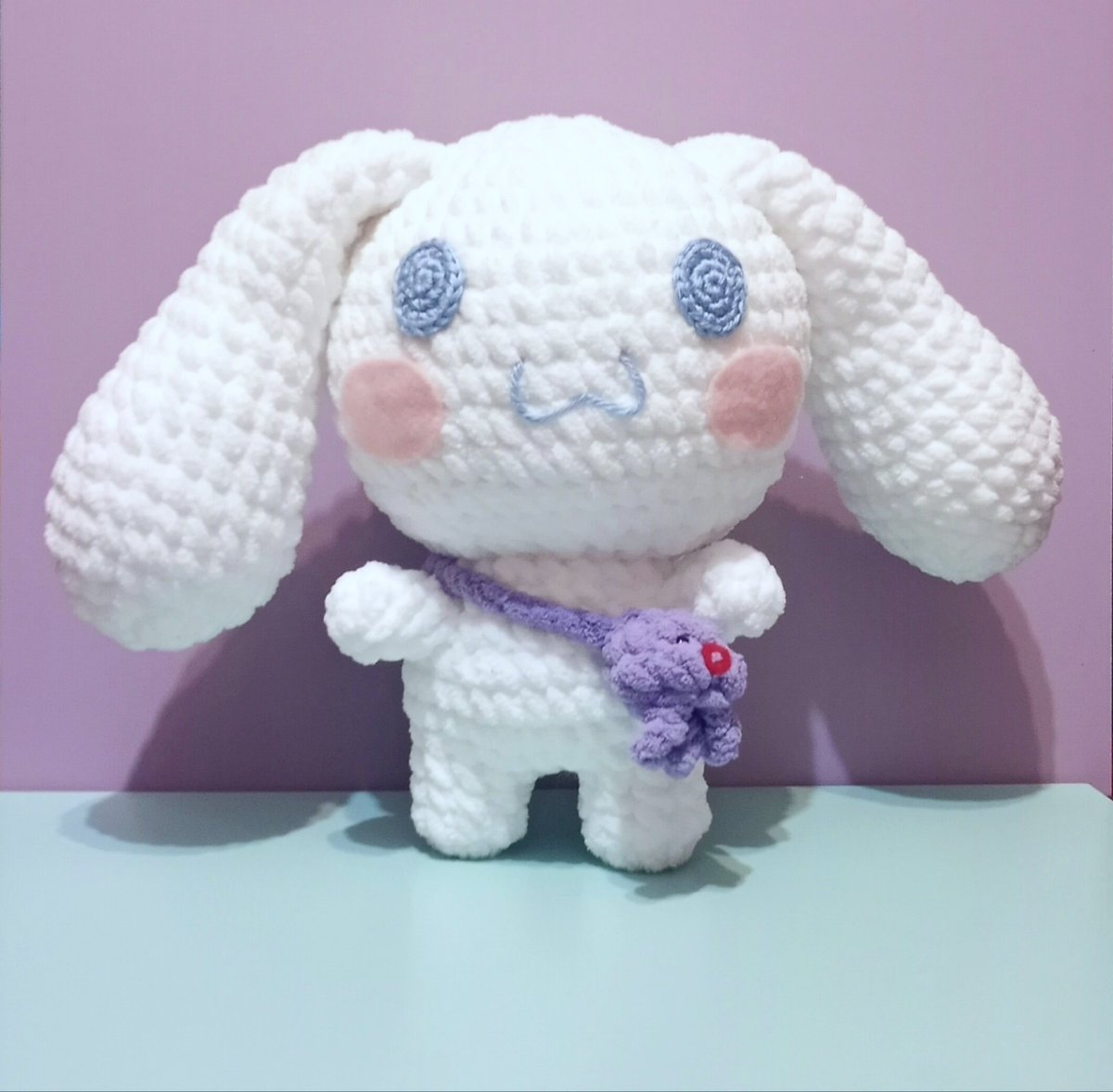 StitchesGarden's tweet photo. Cinnamoroll with their Tako Bag 🐙🌸
⬇️⬇️⬇️Available ⬇️⬇️⬇️
https://t.co/2oHuA9CdTu
.
.
#cinnamoroll #cinnamorollplush #crochet #amigurumi https://t.co/Zn2RcQrcFc