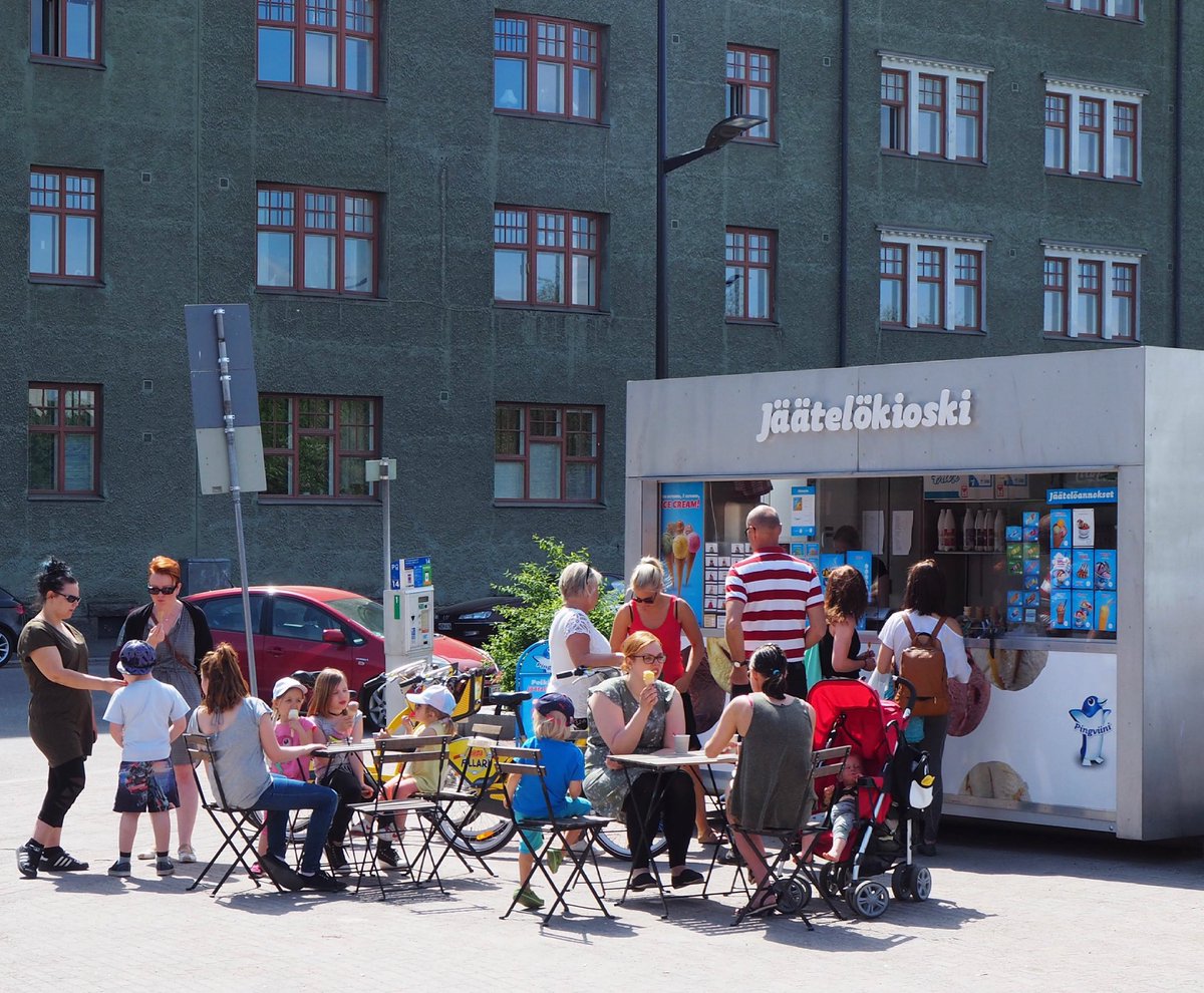 4 years ago: ice cream season in Helsinki #travelmemories #finland #helsinki #finlandisthebest #travel  #remarkabletravels https://t.co/uQPlcNWxFe