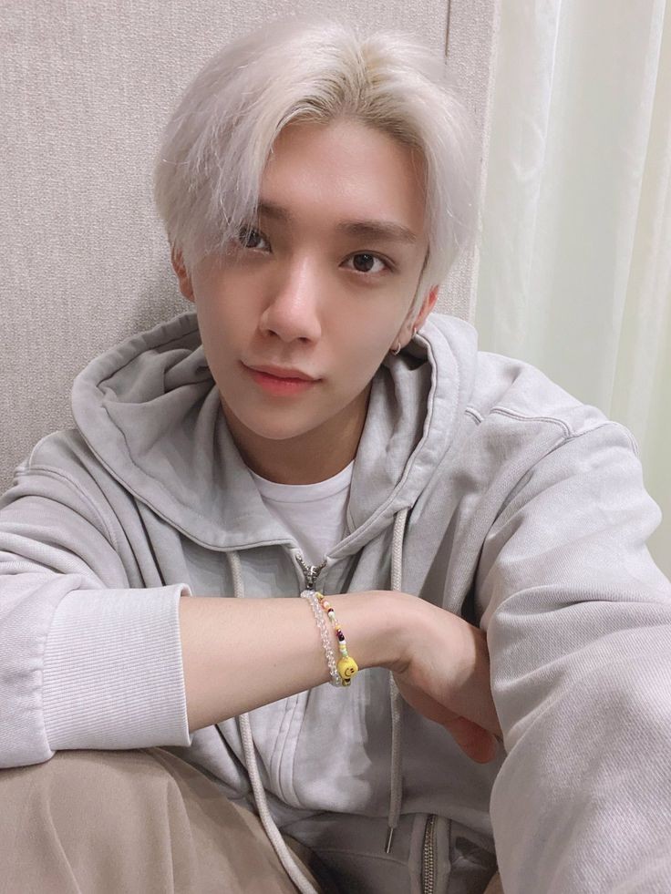 bare faced Joshua Hong— a heavenly thread ;