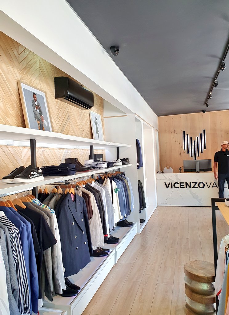 We really enjoyed working on this high end store with <a href="/adlerandadler3d/">adlerandadler3d</a>. We are very happy with the final look!!