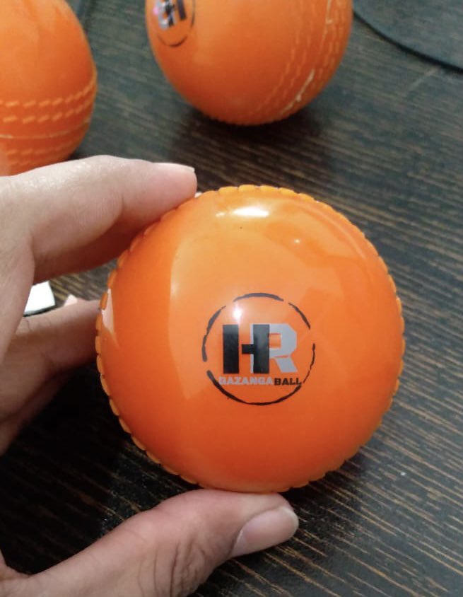 Total balls! Men’s, ladies, youth, red, pink, white, we have you covered! Even have the new Gazangaball for soft practises! Come to our showroom or order online howardrollinssports.com The season has started, the season is now!!! #🏏batters&amp;ballers