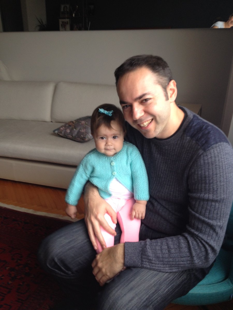 Canlarım 🧿 @selimsıdal
.
Hep çok bilmiş bakmıyor mu?

#çocuk #bebek #baba
#love #happy #fun #instagood #kids #baby
#anne #family #babaolmak
#friends #life #photooftheday #cute