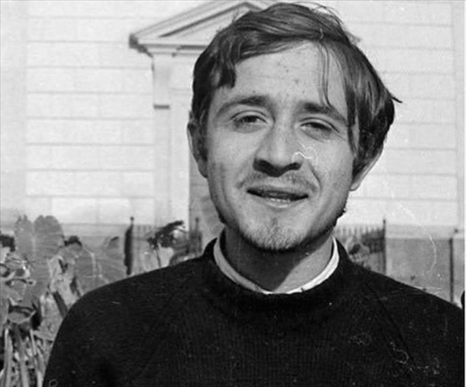 "Peppino è vivo"

#9maggio1978 #PeppinoImpastato