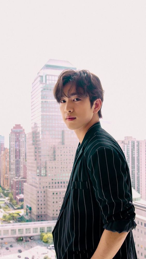 GOT7’S JINYOUNG SPAM BECAUSE I DON’T THINK PEOPLE UNDERSTAND THAT HE LOOKS LIKE THIS !!!