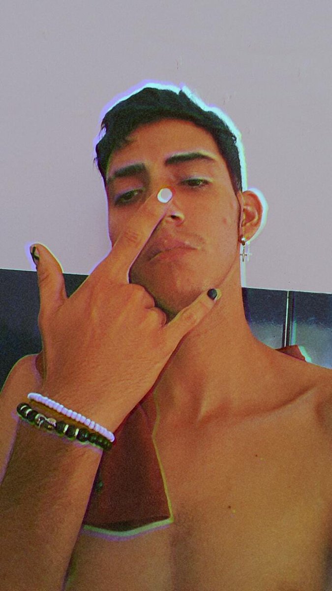 Axel_2790's tweet photo. 🔥🍒Hello 🍒🔥 #onlyFans https://t.co/N8M6rhCAp7