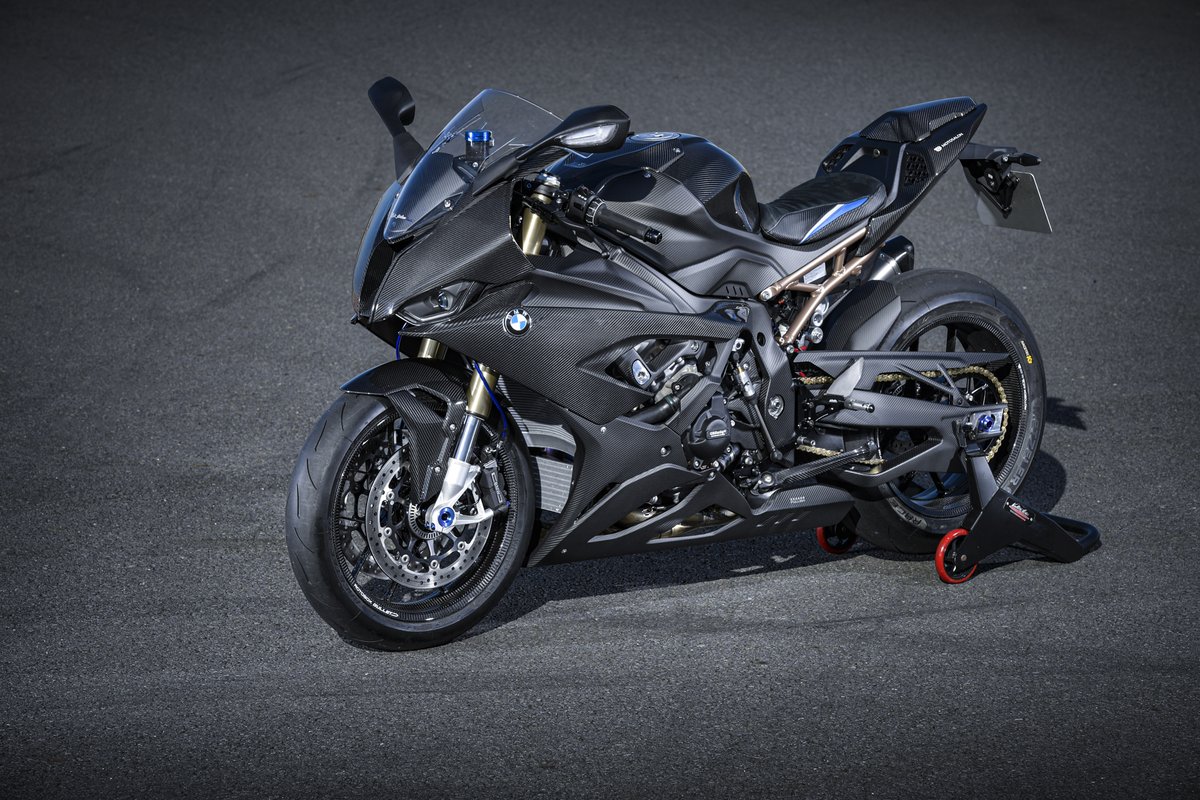 MOTOSALON_oka's tweet photo. MOTOSALON
BMW S1000RR

#MOTOSALON #モトサロン
#BMW #バイク
#S1000RR #s1000rr2019 #bmws1000rr
#valtermoto #valtermotocomponents
#gbracing
#ベータチタニウム
#fullsix #fullsixcarbon
#luimoto
#ROTOBOX #ロトボックス
#カーボン #カーボンホイール
#フォージドカーボン
#ライドハイ https://t.co/VWaWLoNdnZ