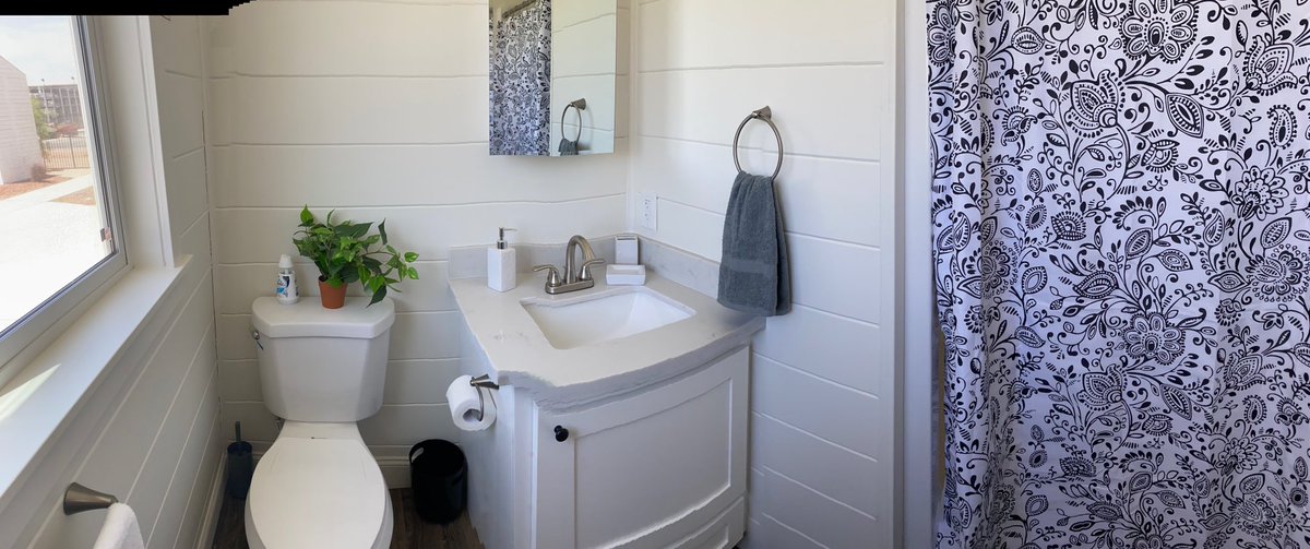 ivcollege's tweet image. It’s for students like her is why we do what we do. It’s through the collective effort of a community to build and end homelessness, especially for students. We are proud to announce IVC’s Tiny Home, Rise Above student housing is here!