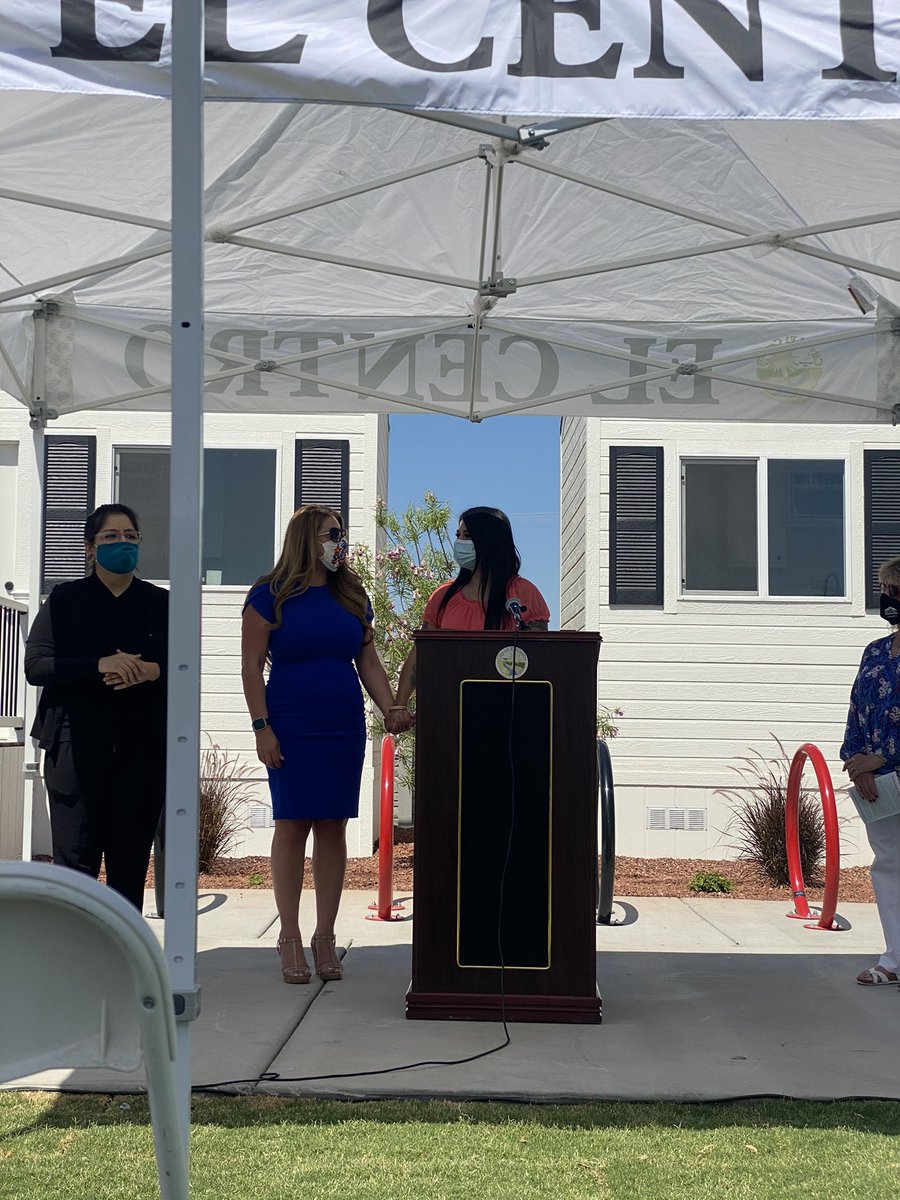 ivcollege's tweet image. It’s for students like her is why we do what we do. It’s through the collective effort of a community to build and end homelessness, especially for students. We are proud to announce IVC’s Tiny Home, Rise Above student housing is here!