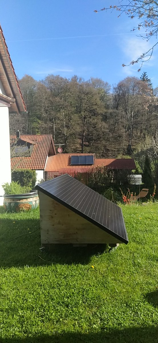 krisztinaandre's tweet photo. Spülmaschine verbraucht gerade Strom aus #Steckersolar #Balkonkraftwerk #PlugAndPlayModul #Balkonmodul #Rebellenanlage
Danke @M_Hundhausen für das Inspiration!
#energytwitter https://t.co/adcsyAIlwn