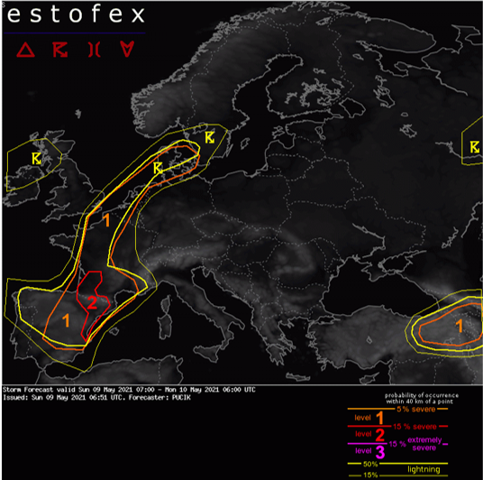 Starting a day with ESTOFEX forecast? Why not? Today, we have a very interesting situation over western Europe with long hodographs, strong forcing over the southwestern part and a potential for elevated storms to the north.
estofex.org/cgi-bin/polygo…