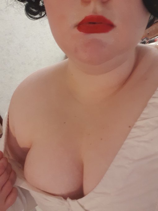 So we finally meet #LadyDimitrescu #ladydimitrescucosplay #nsfw https://t.co/qmEjj6TtfS<a href="/tag/ladydimitrescu"class="tags">#LadyDimitrescu</a><a href="/tag/ladydimitrescucosplay"class="tags">#ladydimitrescucosplay</a><a href="/tag/nsfw"class="tags"><span>#nsfw</span></a>