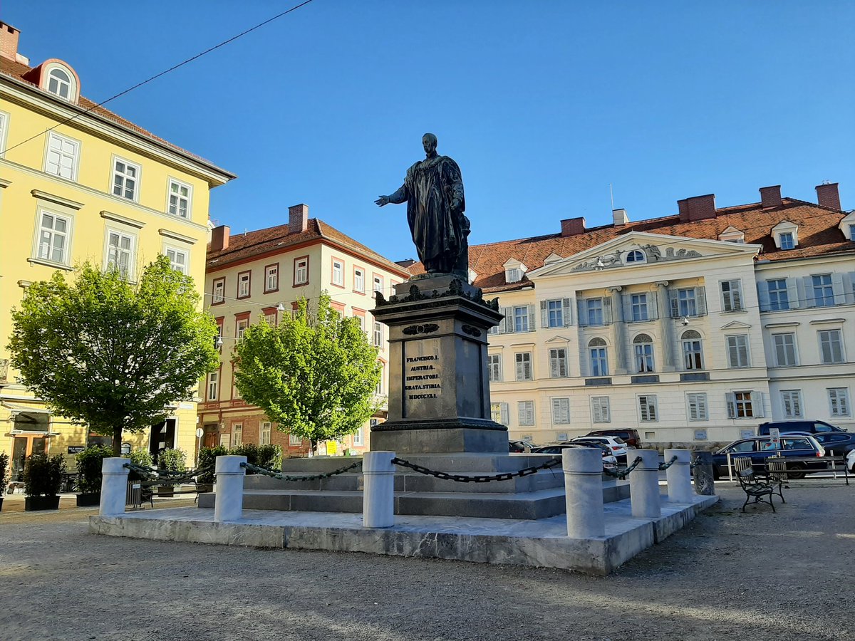 Graz is a ghost town on Sunday morning but certainly pretty.