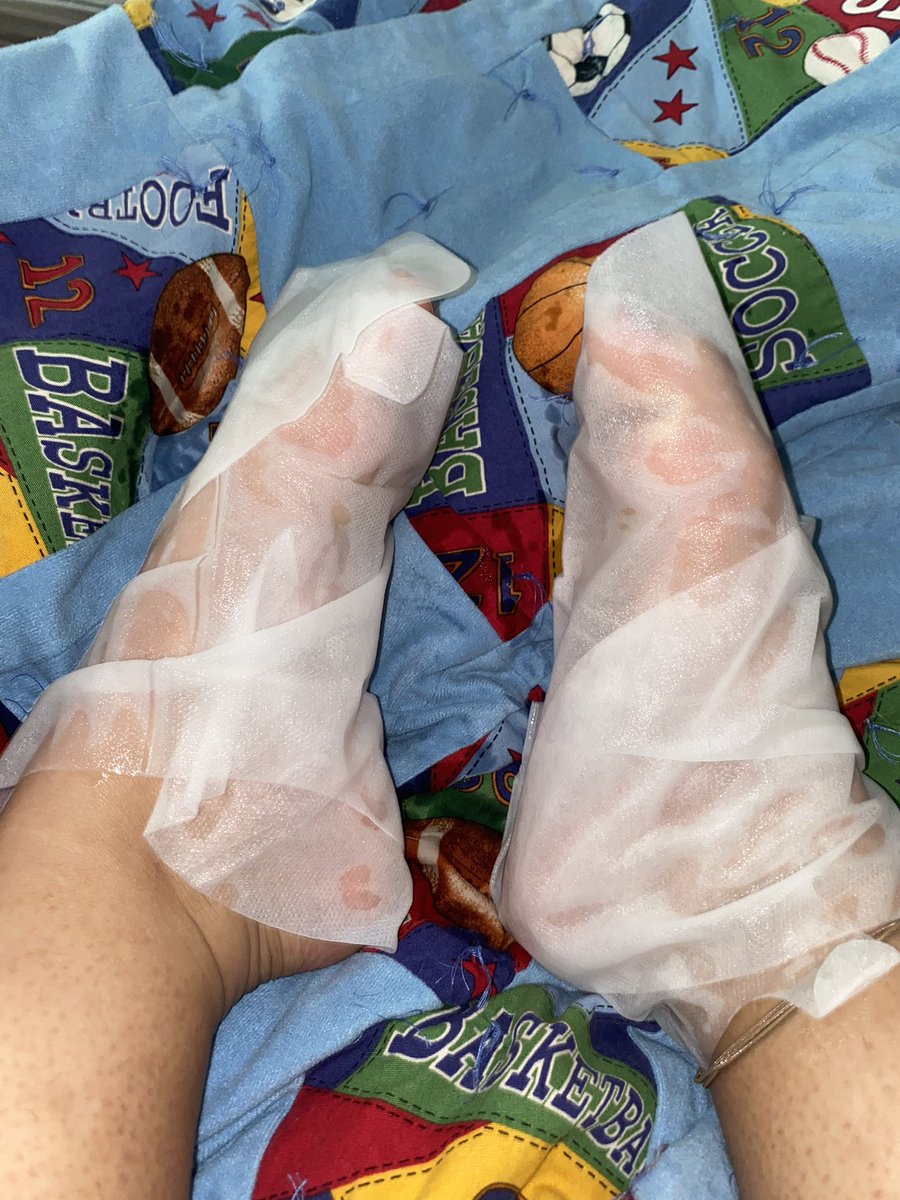 Empress_Azula's tweet photo. Foot mask bought my sub 

Check my only fans to see the process and results 🥰

joi cbt findom femdom worship feet worship foot worship sub dom pay pig beta per kink humiliation cash cow feet pictures for sale asian domme goddess https://t.co/nT11v2FNhY