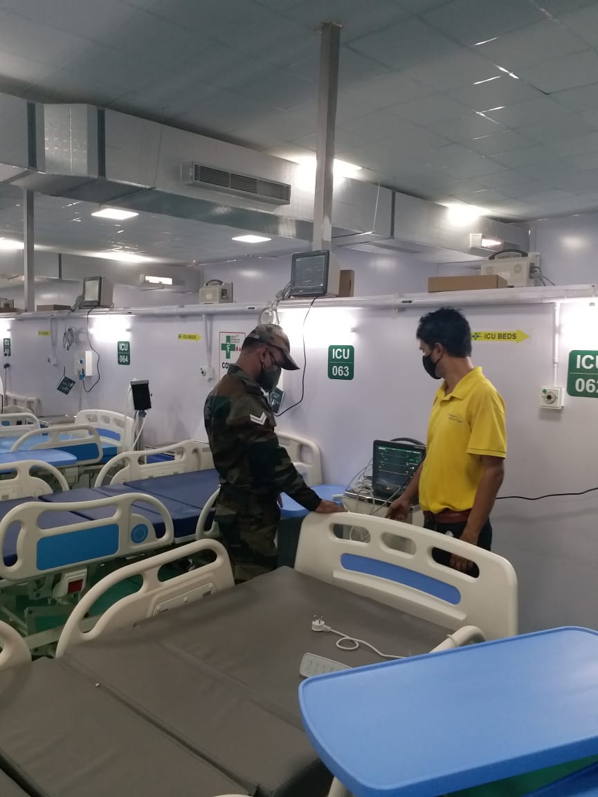 #IndiaFightsCOVID19

Indian Armed Forces are operationalising a 750 bed temporary Covid Hospital at Banaras Hindu University in Varanasi.

The Armed Forces remain committed in this united fight against #COVID19. (1/2)

#Unite2FightCorona
#IndianArmy