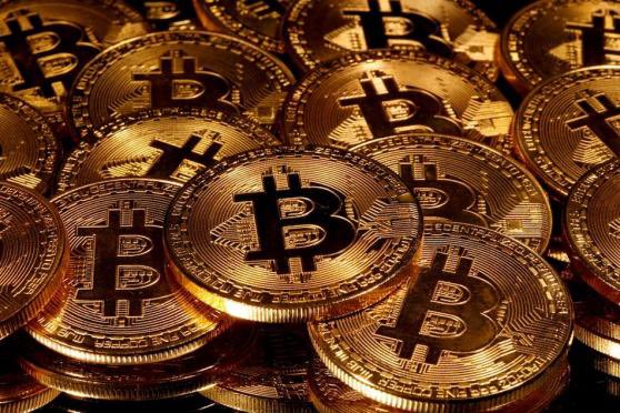 InvestPara's tweet photo. #bitcoin #Binance #Crypto 
Председатель SEC наконец признает, что Биткойн - это «средство сбережения», и классифицирует большинство криптовалютных токенов как ценные бумаги.

https://t.co/OZfT9EqggZ https://t.co/xYt0MVWnp9