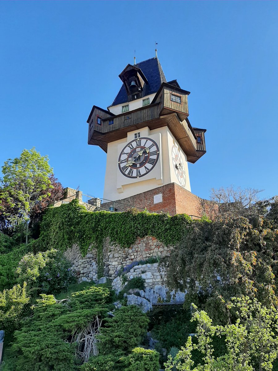 As I still have time and am feeling like doing some exercise, let's climb up the hill to the Medieval clock tower which is the symbol of Graz.