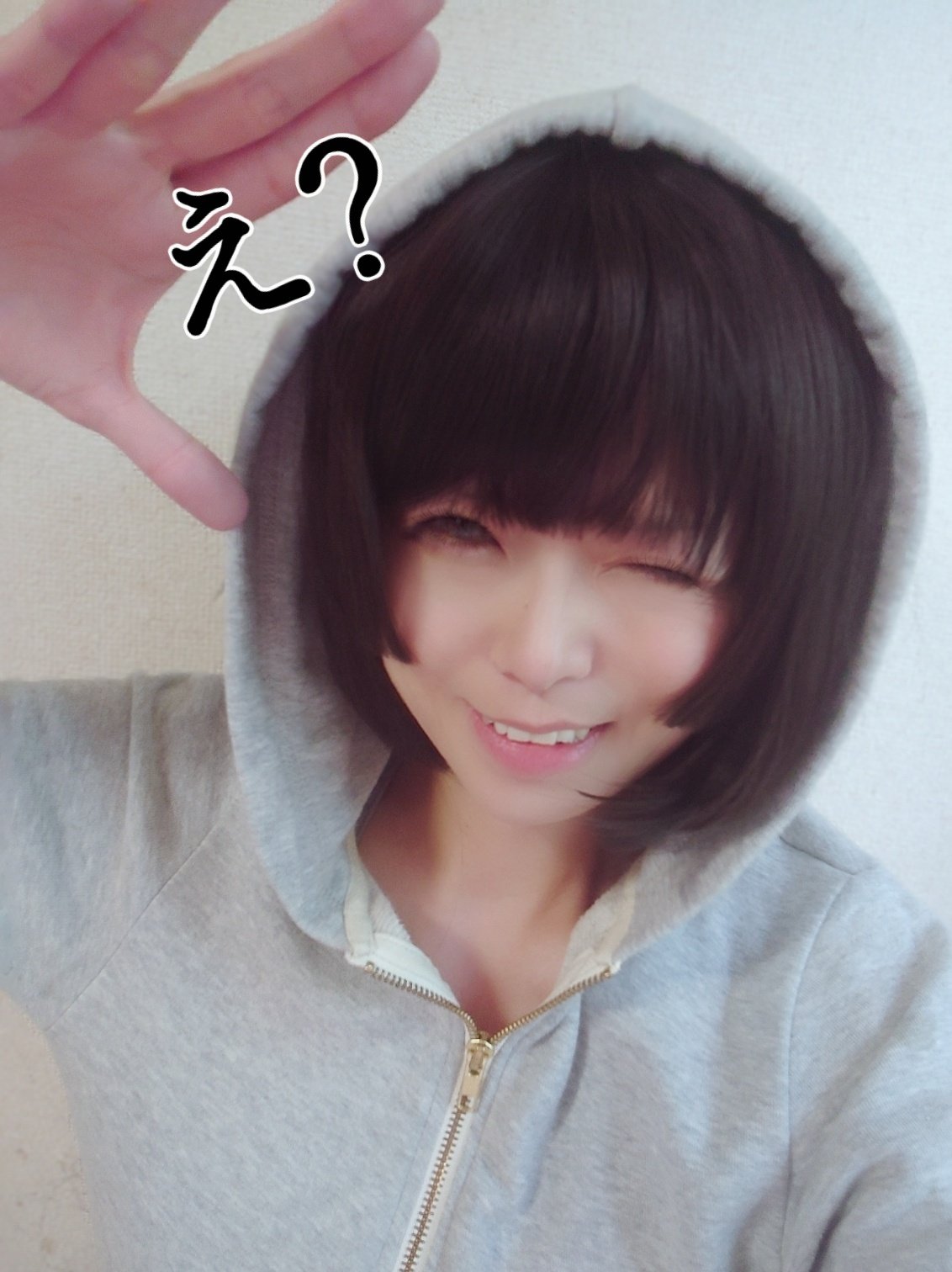 Shal The Uncrowned 監禁婚が大好きな しゃる子です スリルとかサスペンスとか そんな感じがしてドキドキ感が好き そんな私は最近推しの七海ちゃんのコスプレを楽しみました W 新鮮だなぁ 黒髪 ウインク練習した甲斐があったかな 笑