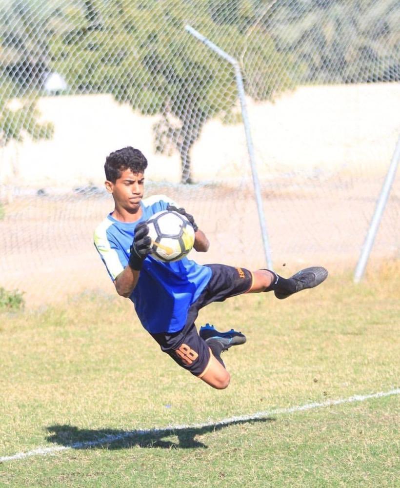 عبدالله السناني أتمنى مواصلة حراسة شباب السويق وتمثيل المنتخب جريدة عمان