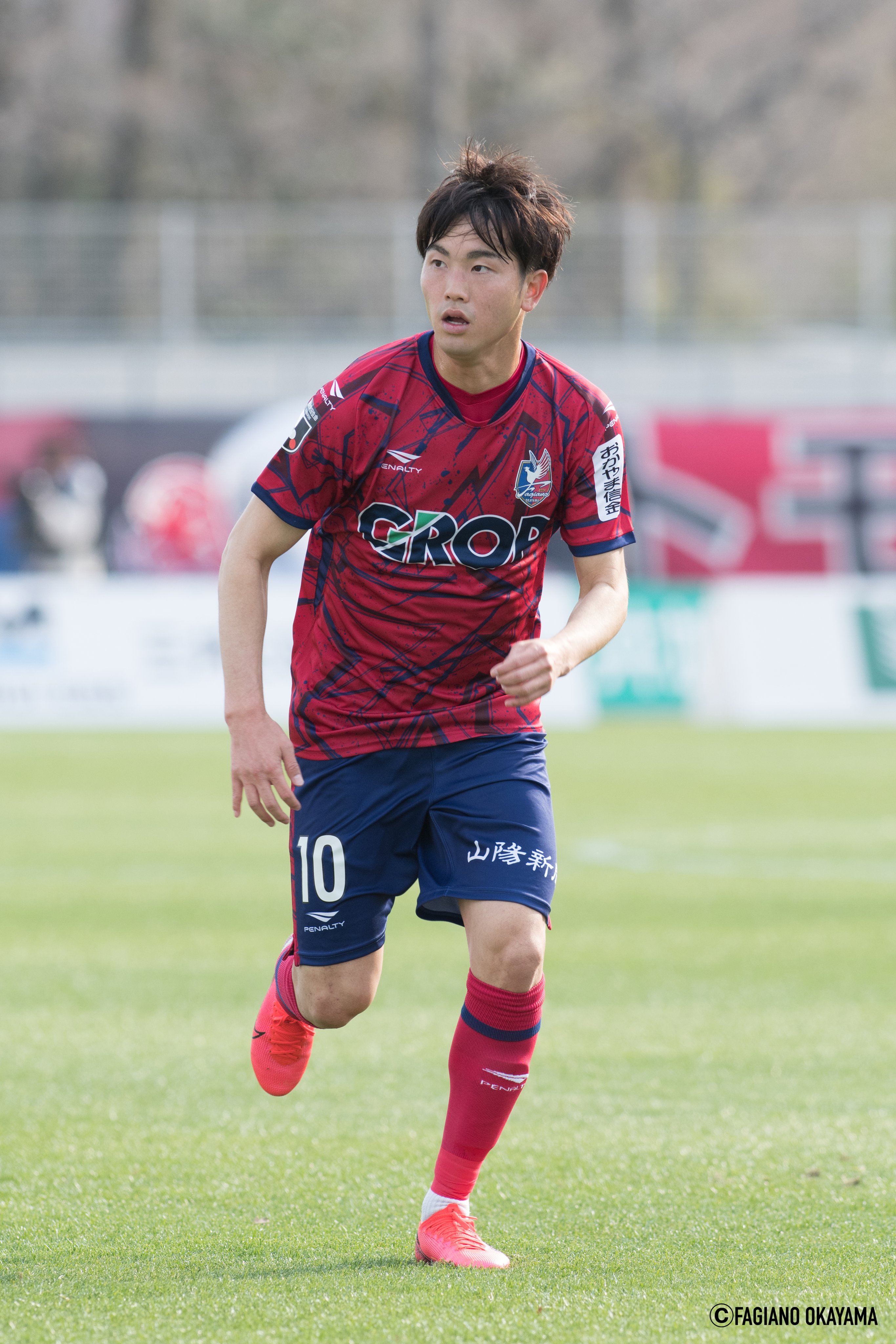 ファジアーノ岡山スタッフ公式 本日の試合で 宮崎幾笑選手がjリーグ通算100試合出場を達成しました これからもさらに試合 に出続けて 新たな歴史を刻んでいきたいです そして 結果も伴っていけるよう これからも毎日 準備を積み重ねていきます