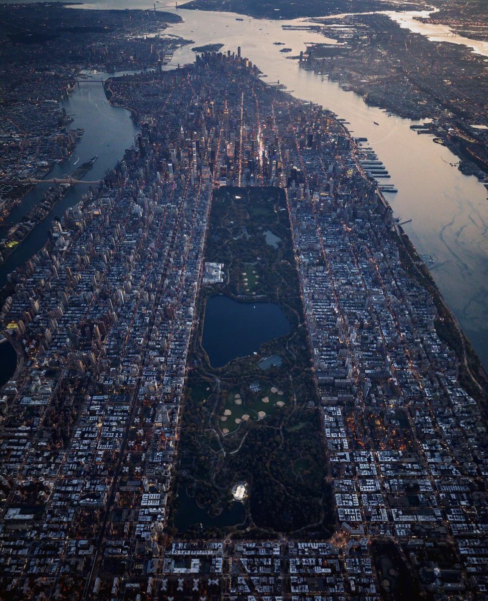 stephanecel's tweet photo. NYC ❤️🙏 https://t.co/uUdCwkUSwX