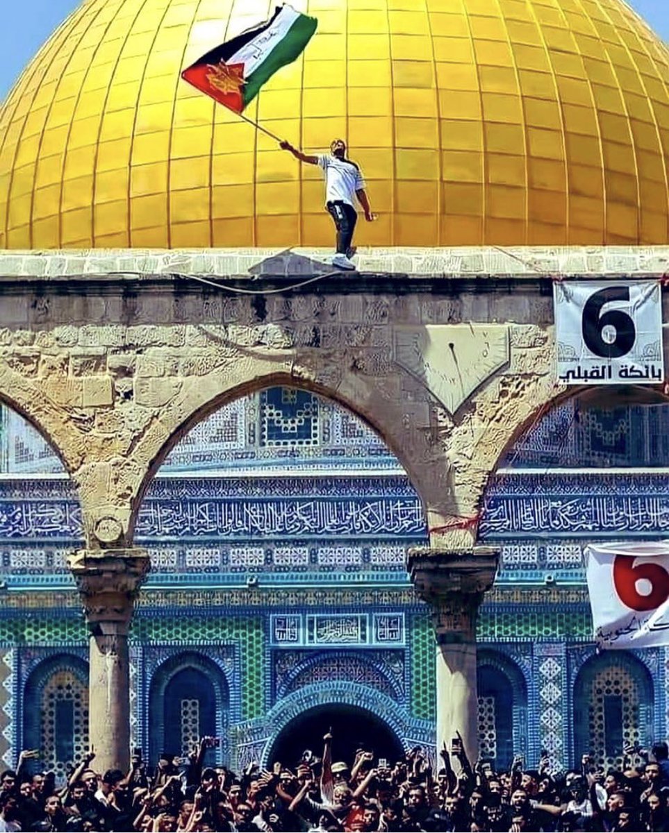 YawarAhmad112's tweet photo. More power to brothers and sisters of Palestine. We will remember you in our prayers. May Allah (SWT) protect you all form the oppression of #IsraeliBeasts. I hope the help of Allah is near InshaAllah.
#BoycottIsrael
#FreePalestine
#Palestinelivesmatter
#AlAqsaUnderAttack https://t.co/8h90irSxiN