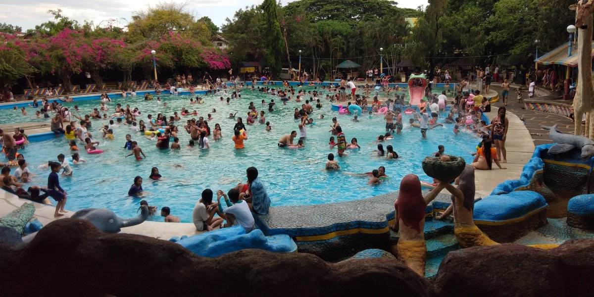 PhilstarNews's tweet photo. LOOK: People are seen swimming in a pool at Gubat Sa Ciudad Resort in Caloocan City on Sunday despite the implementation of MECQ in the NCR+ bubble. 

According to IATF guidelines, resorts are only allowed to operate in areas under GCQ and MGCQ. 

📷: STAR/Boy Santos https://t.co/MDaygUVi0N