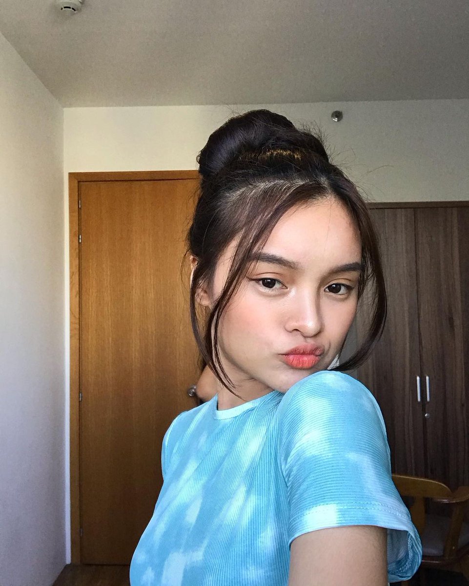 hellycrawford's tweet photo. uhh anyways felt cute here qjwjwjshahabhsha https://t.co/kR0JsHUlys
